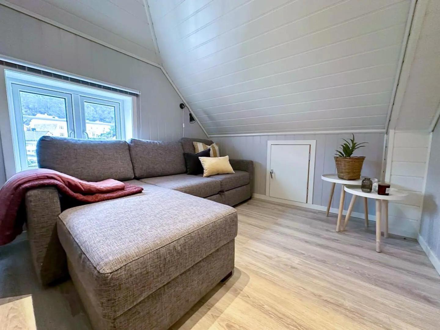 Stylish & Bright Penthouse - Office - 5 Star Location! Lägenhet Egersund Exteriör bild