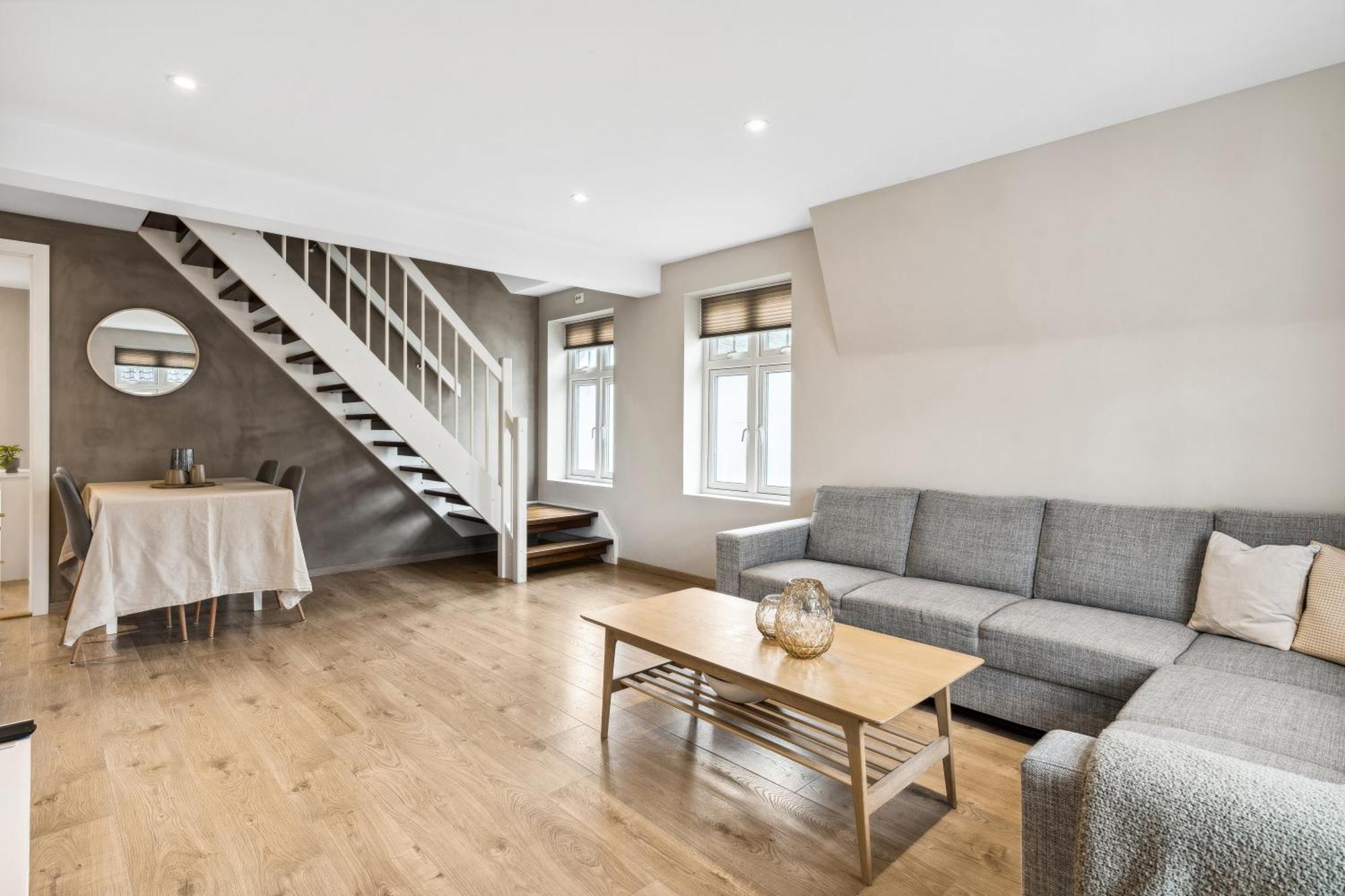 Stylish & Bright Penthouse - Office - 5 Star Location! Lägenhet Egersund Exteriör bild