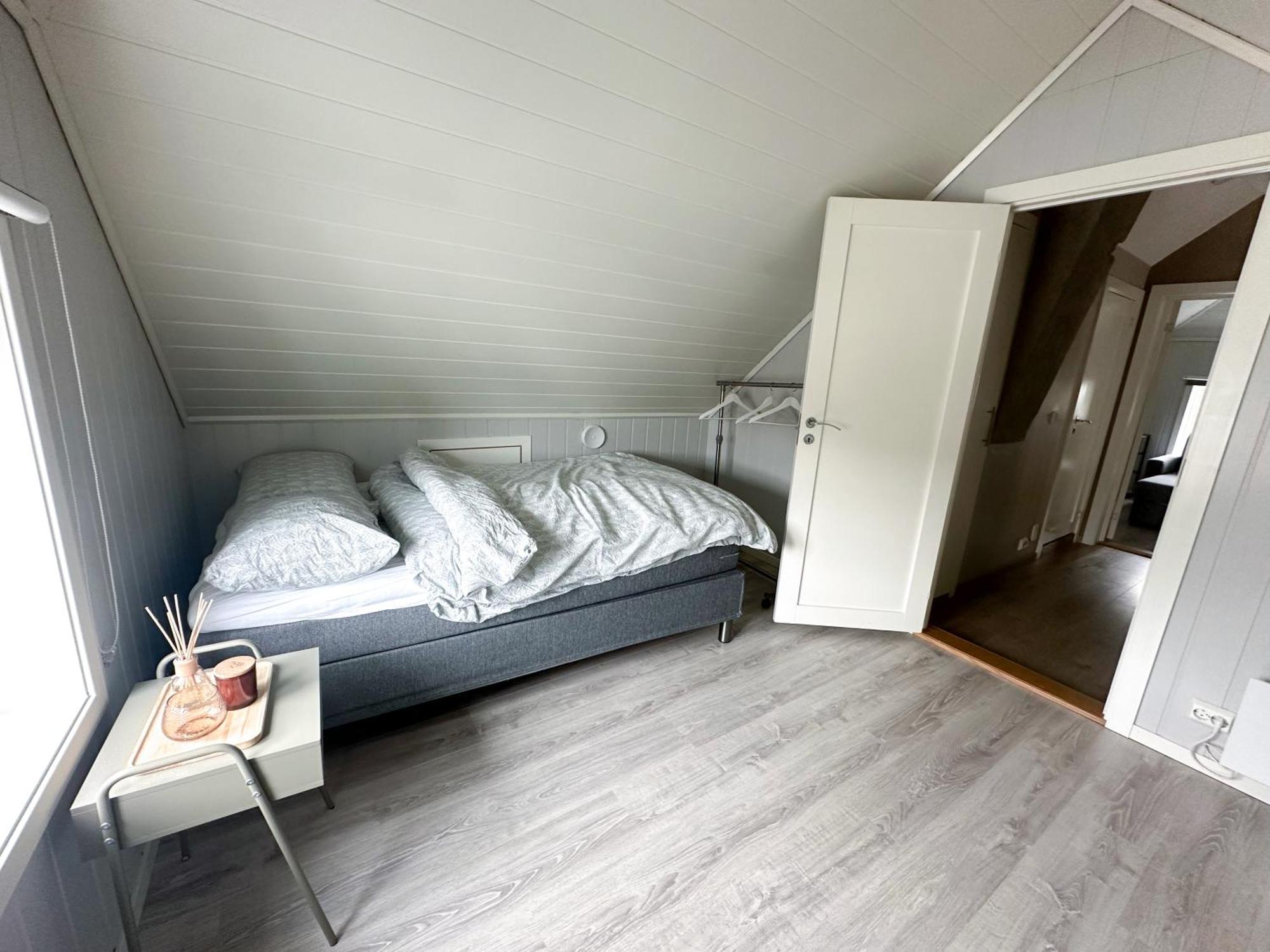 Stylish & Bright Penthouse - Office - 5 Star Location! Lägenhet Egersund Exteriör bild